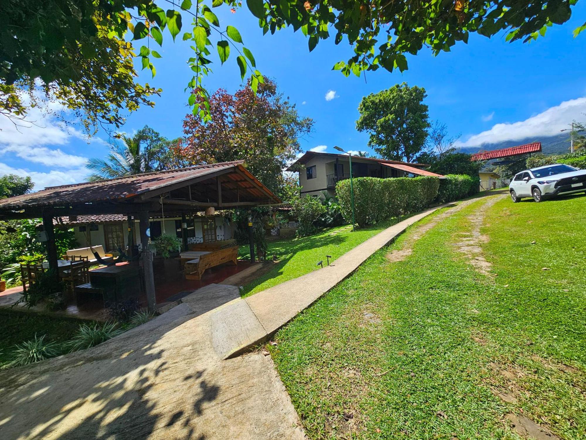 Хостел La Qhia Eco Retreat Санта-Фе Экстерьер фото